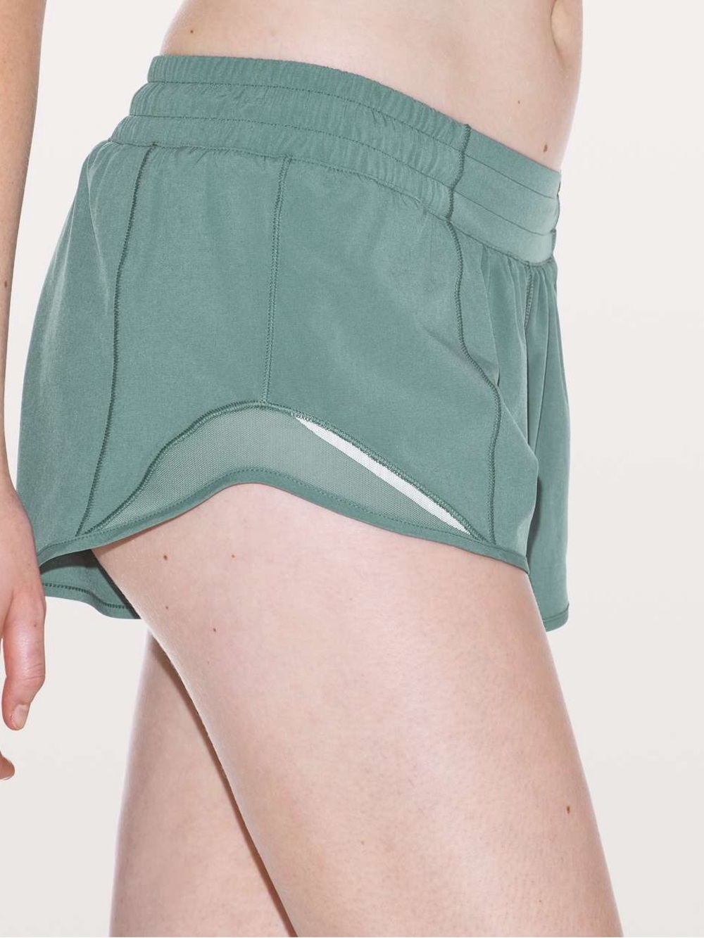 Lululemon Hotty Hot Short II 2.5" Running Frosted Pine Size 12 Regular
